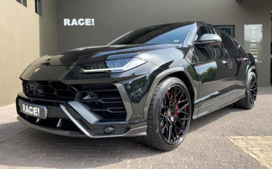 Lamborghini Urus by RACE! '2019